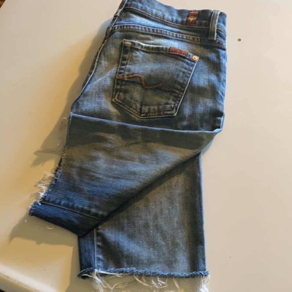 Shorts - Picture 2 of 6